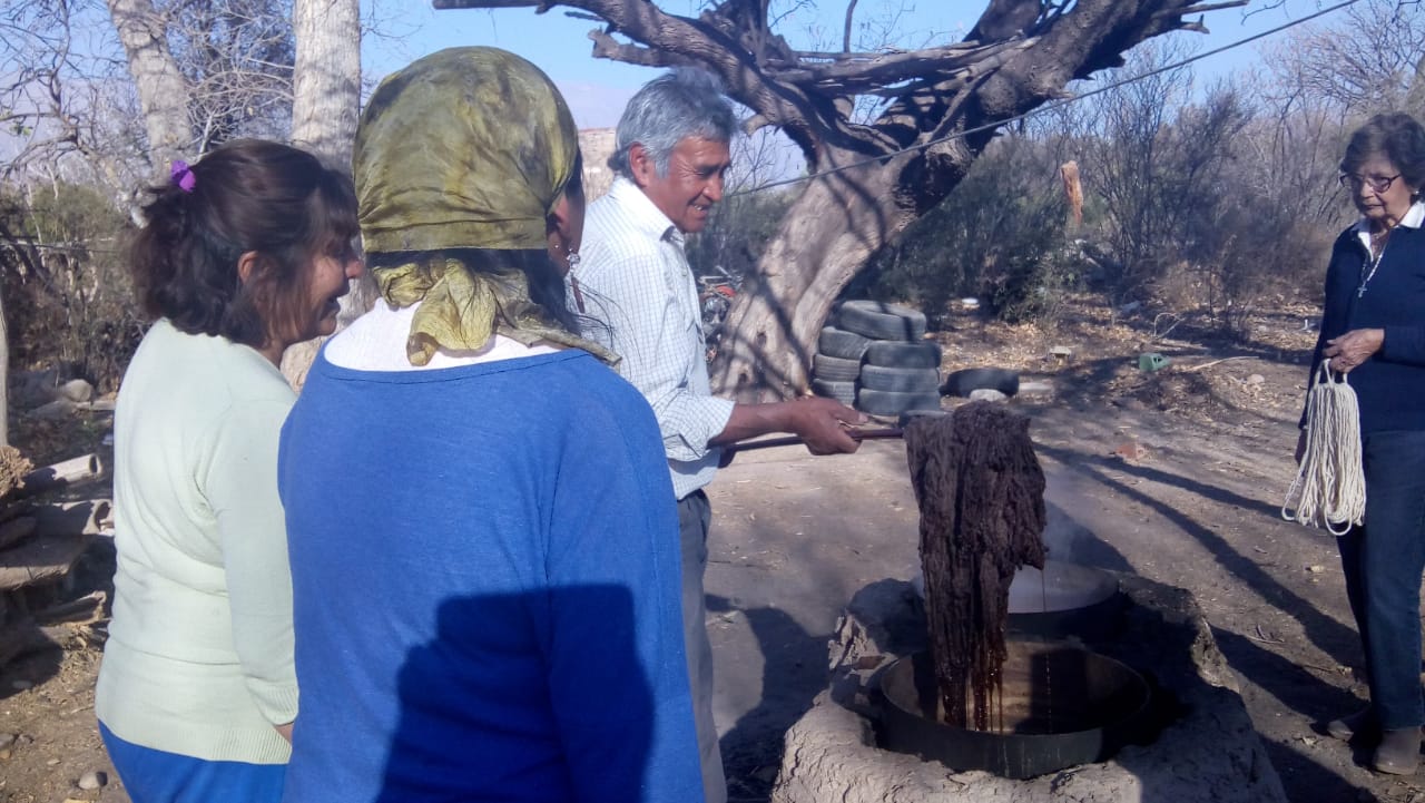 Artesanías en tejido en Amaicha del Valle